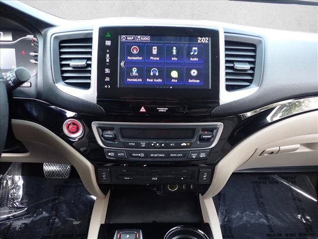 Used 2016 Honda Pilot Touring image 18