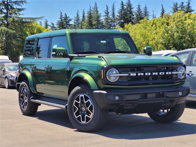 New 2025 Ford Bronco Outer Banks