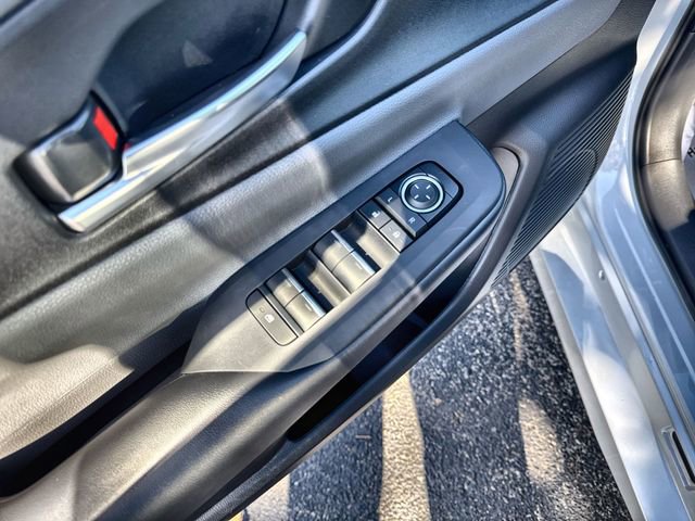 Used 2025 Toyota Prius XLE image 22