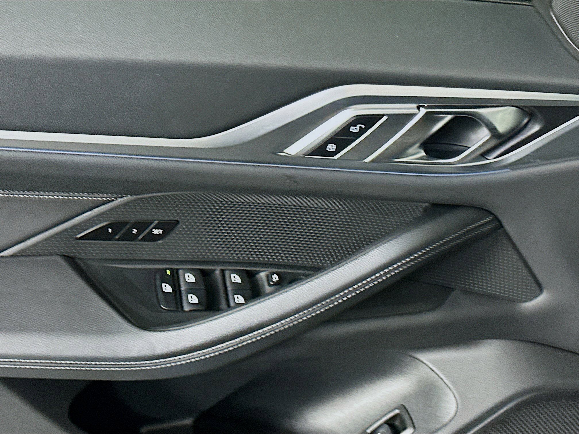 Used 2024 BMW i4 eDrive35 w/ Convenience Package image 15