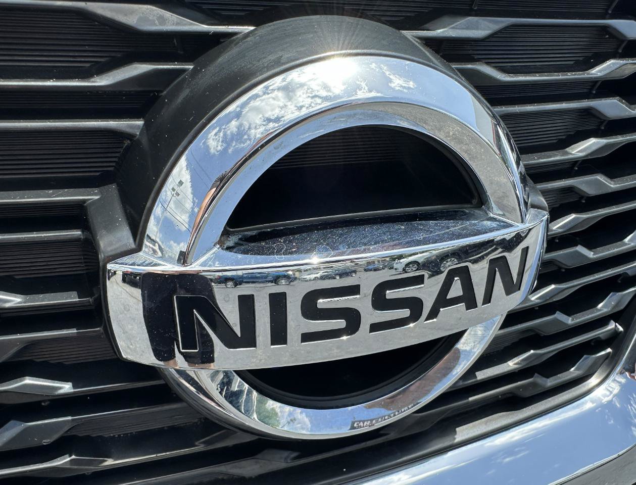 Used 2017 Nissan Rogue SV AWD/4WD image 23