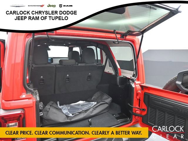 Used 2025 Jeep Wrangler Sahara image 31