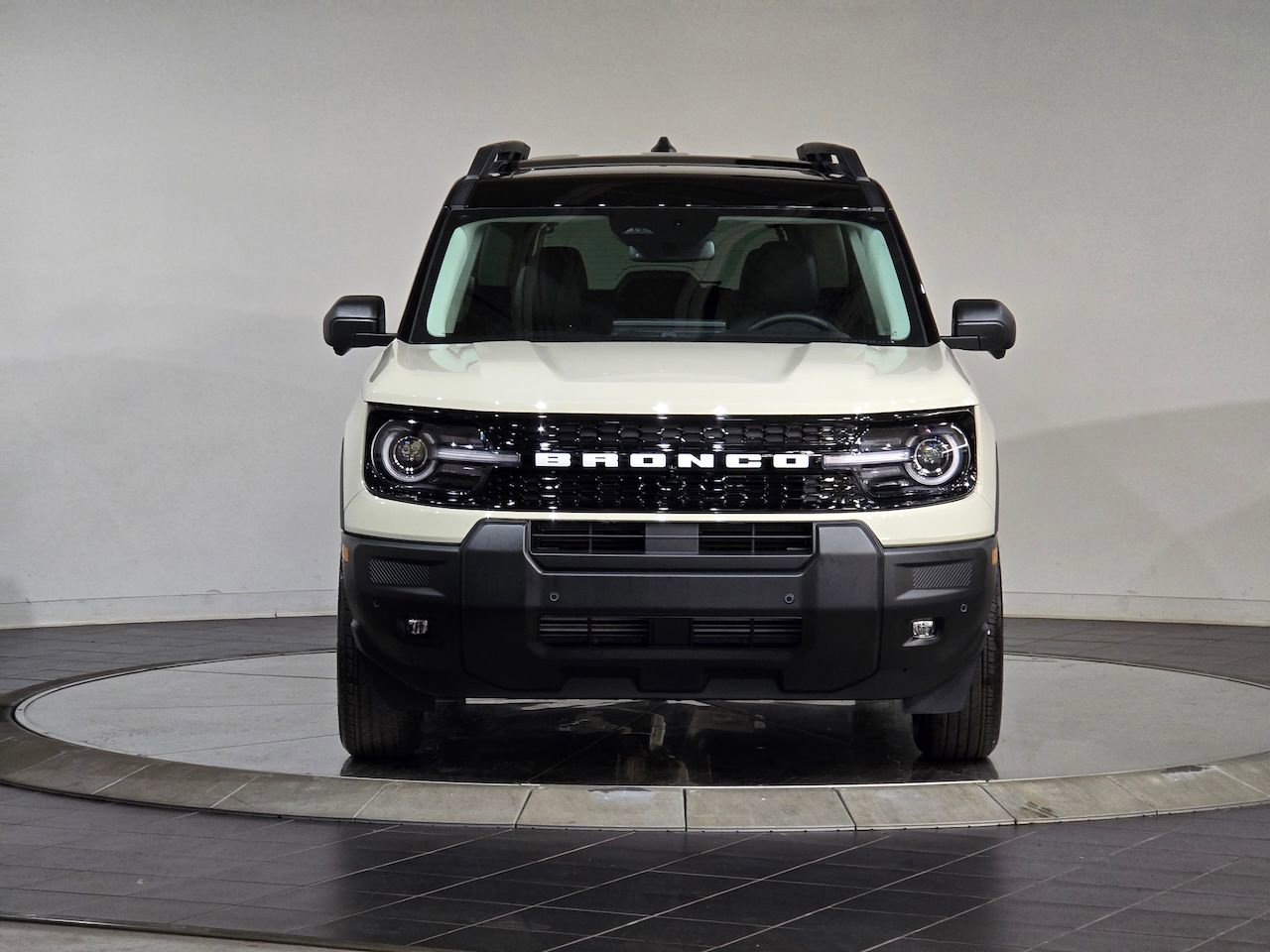 New 2025 Ford Bronco Sport Outer Banks w/ Outer Banks Tech Package+ AWD/4WD image 8