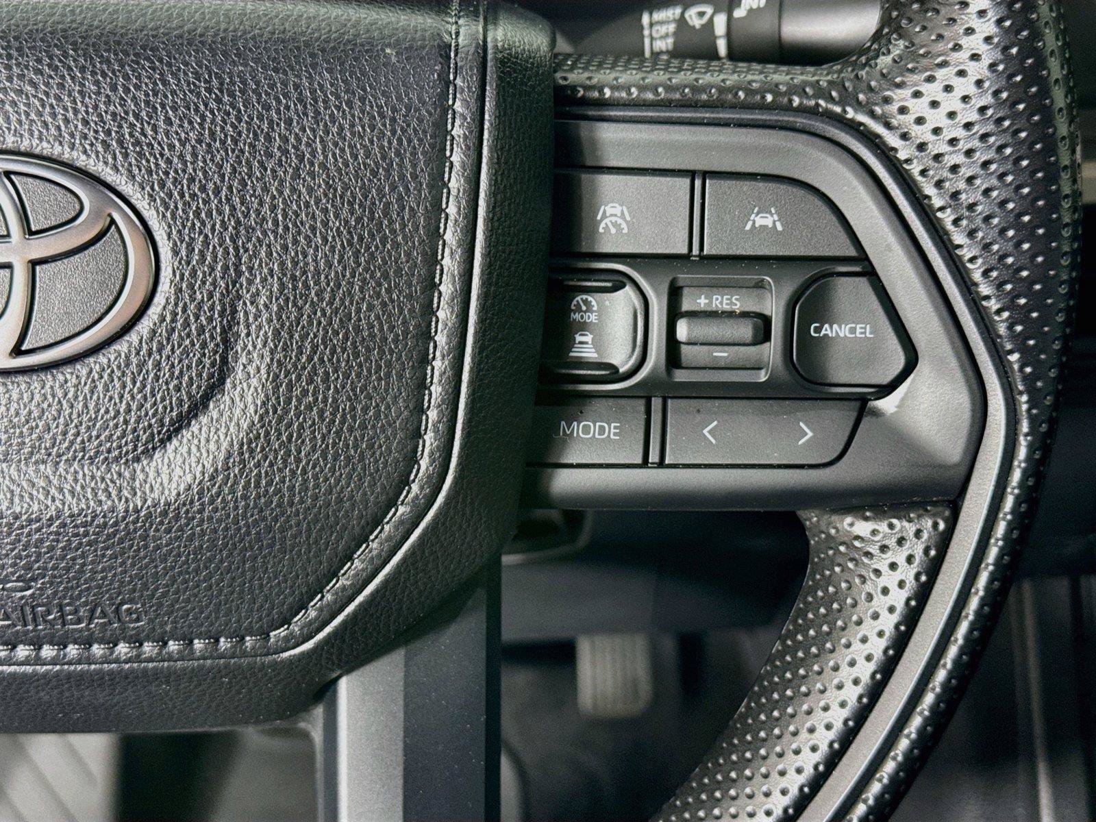 Certified 2026 Toyota Tacoma SR5 AWD/4WD image 17