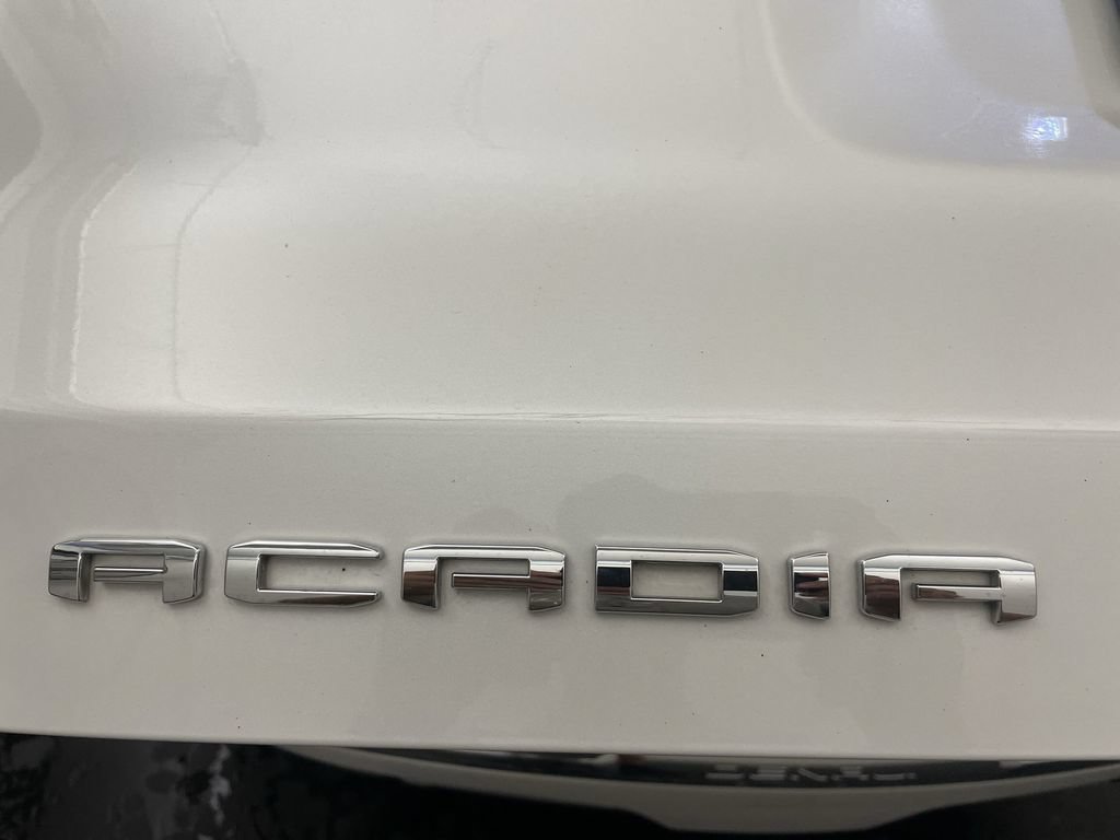 Used 2021 GMC Acadia Denali w/ Denali Technology Package FWD image 27