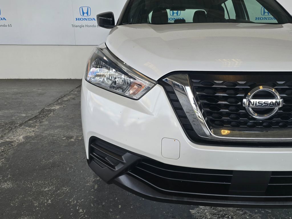 Used 2020 Nissan Kicks SV FWD image 22