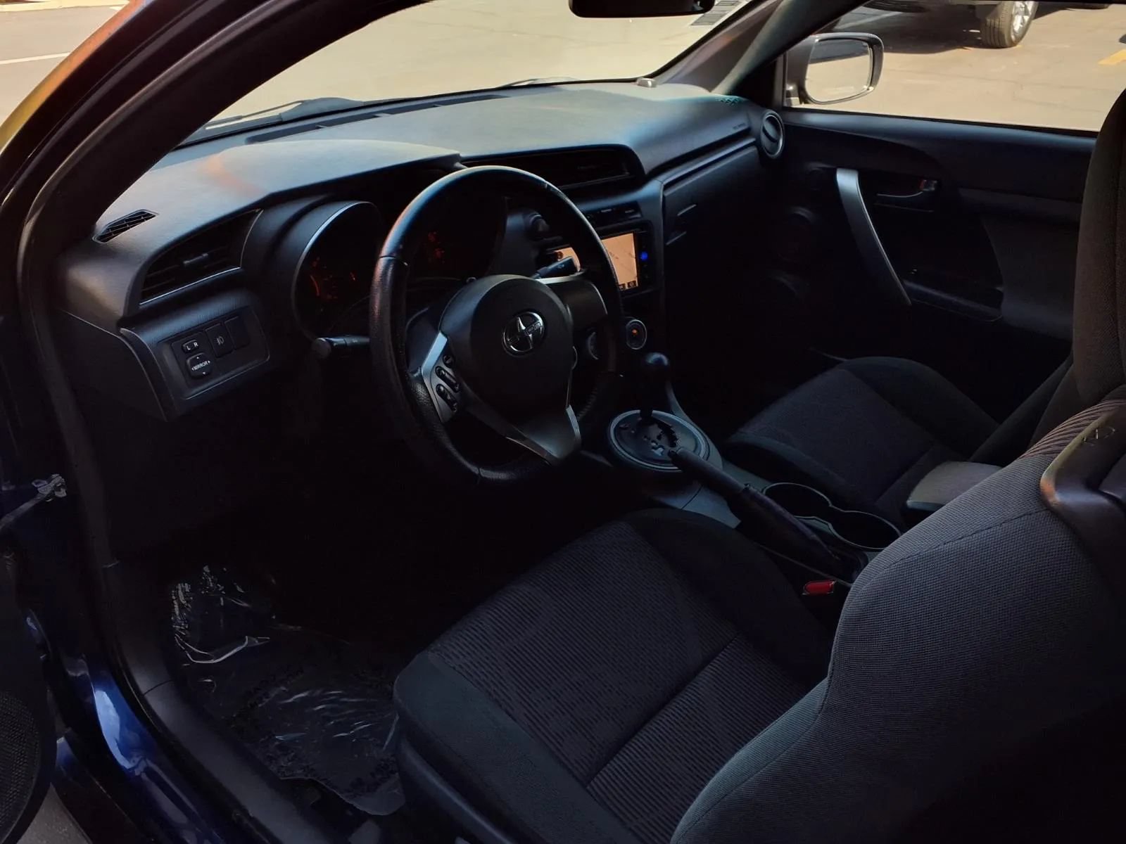 Used 2013 Scion tC FWD image 12