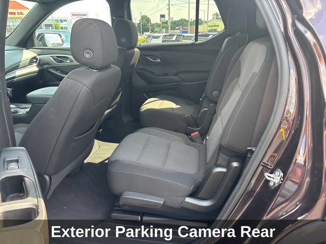 Used 2023 Chevrolet Traverse LT FWD image 16