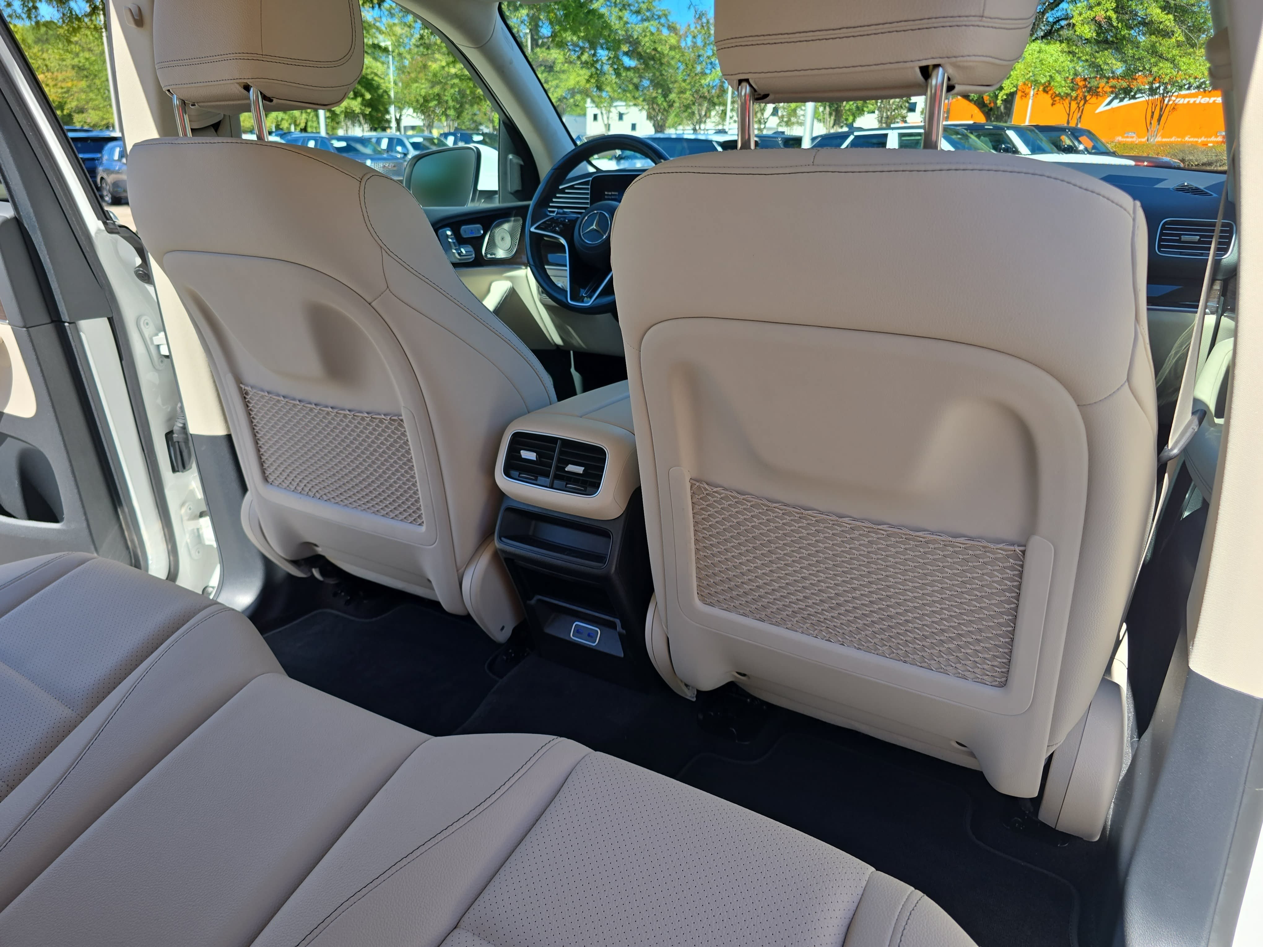 Used 2024 Mercedes-Benz GLE 350 4MATIC image 11