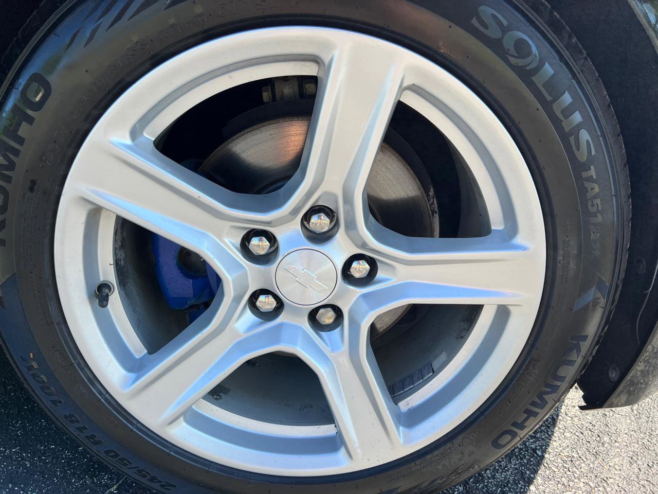 Used 2017 Chevrolet Camaro LT w/ Technology Package RWD image 18