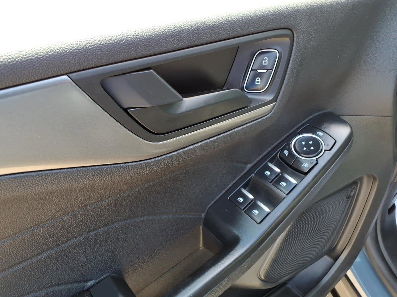 Used 2024 Ford Escape Active w/ Tech Pack #1 AWD/4WD image 12