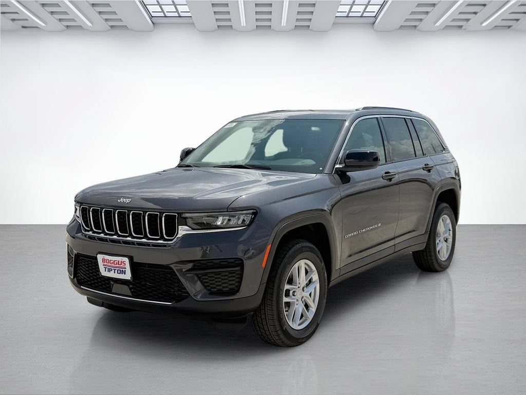 New 2026 Jeep Grand Cherokee Laredo RWD image 7