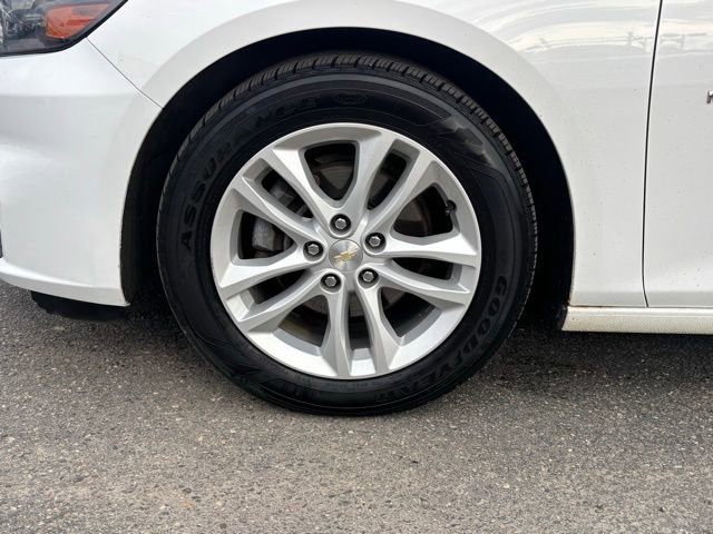 Used 2016 Chevrolet Malibu LT image 10