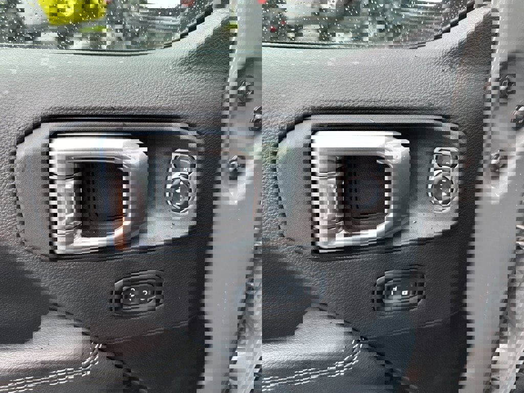 Used 2021 Jeep Gladiator Overland w/ Popular Equipment Package image 25