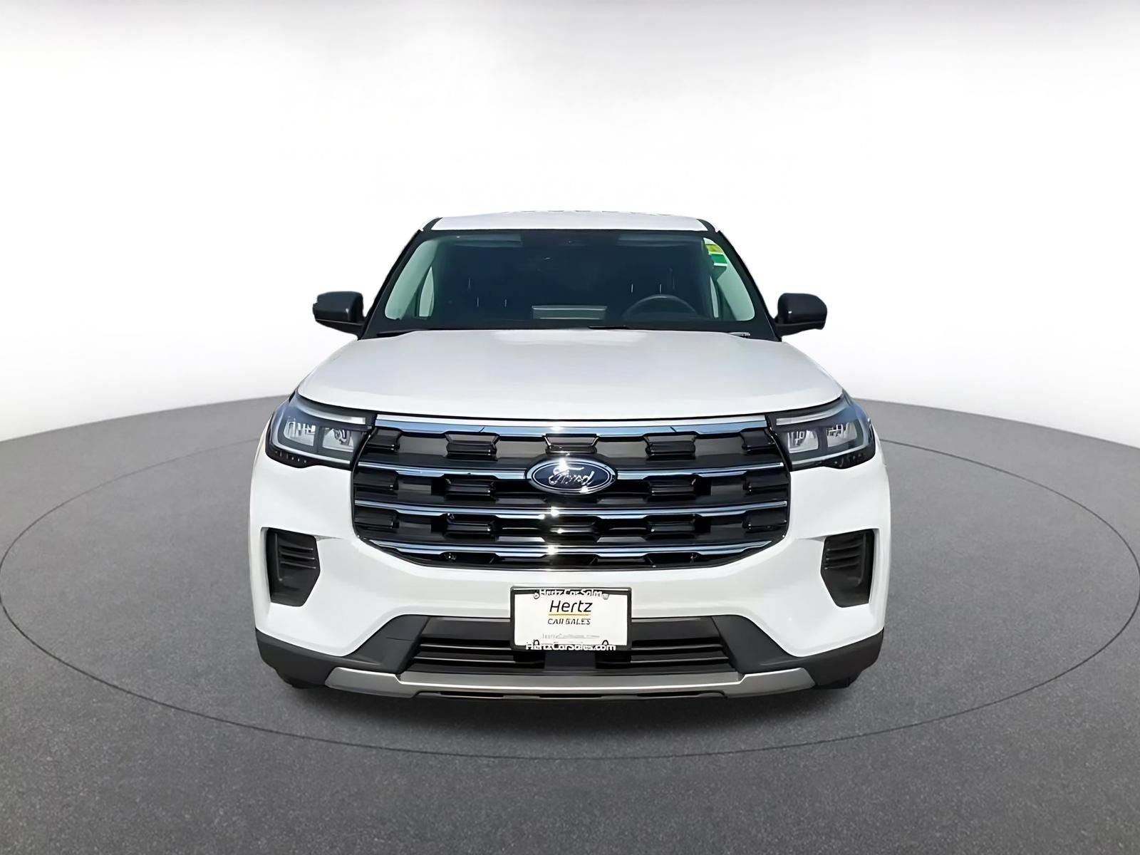 Used 2026 Ford Explorer Active AWD/4WD image 4
