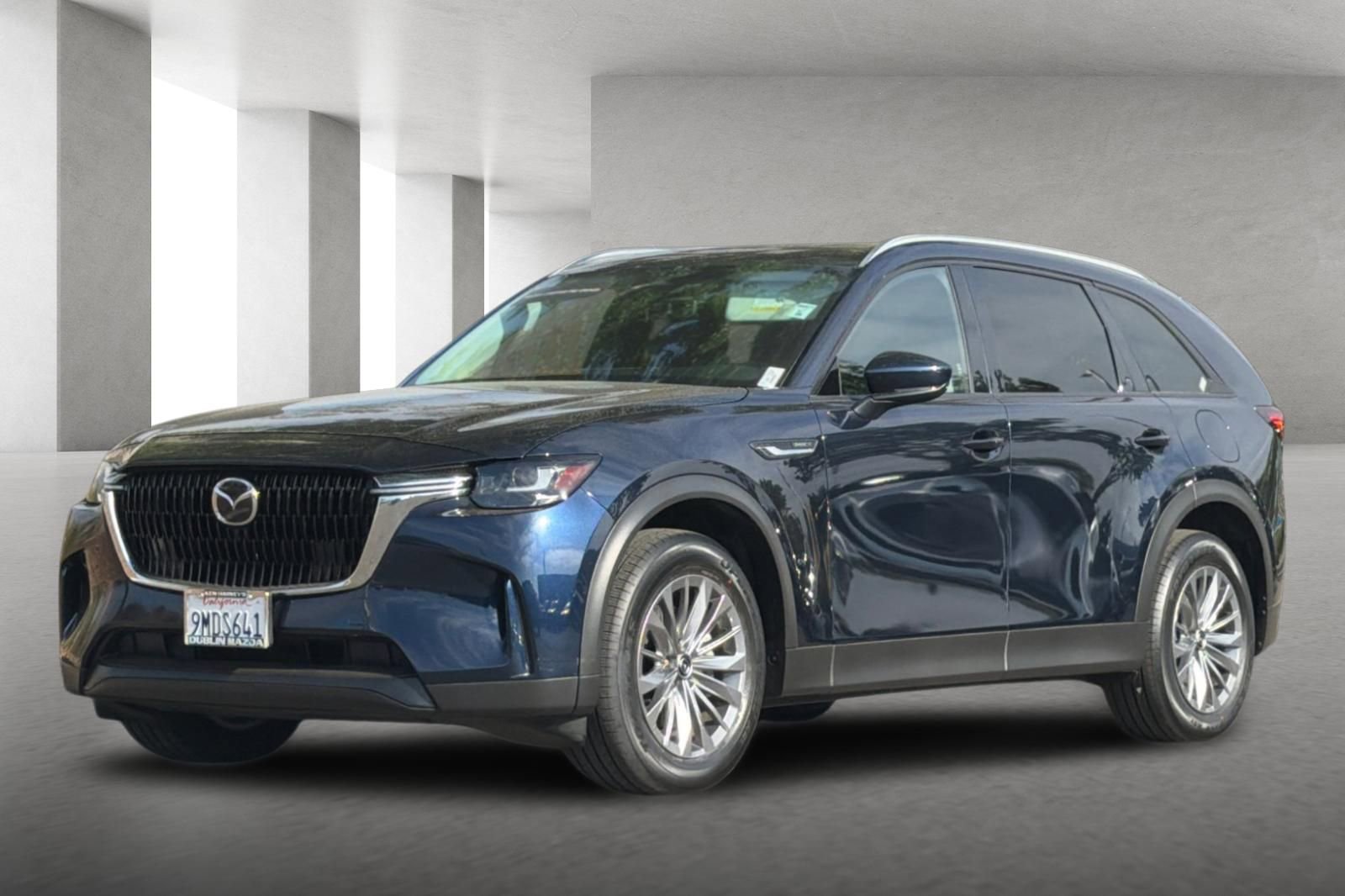 Certified 2024 MAZDA CX-90 Plug-In Hybrid w/ Preferred AWD/4WD image 8
