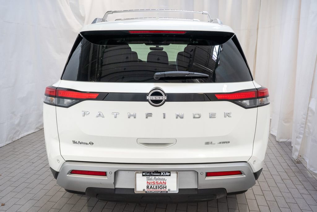 Certified 2023 Nissan Pathfinder SL image 5