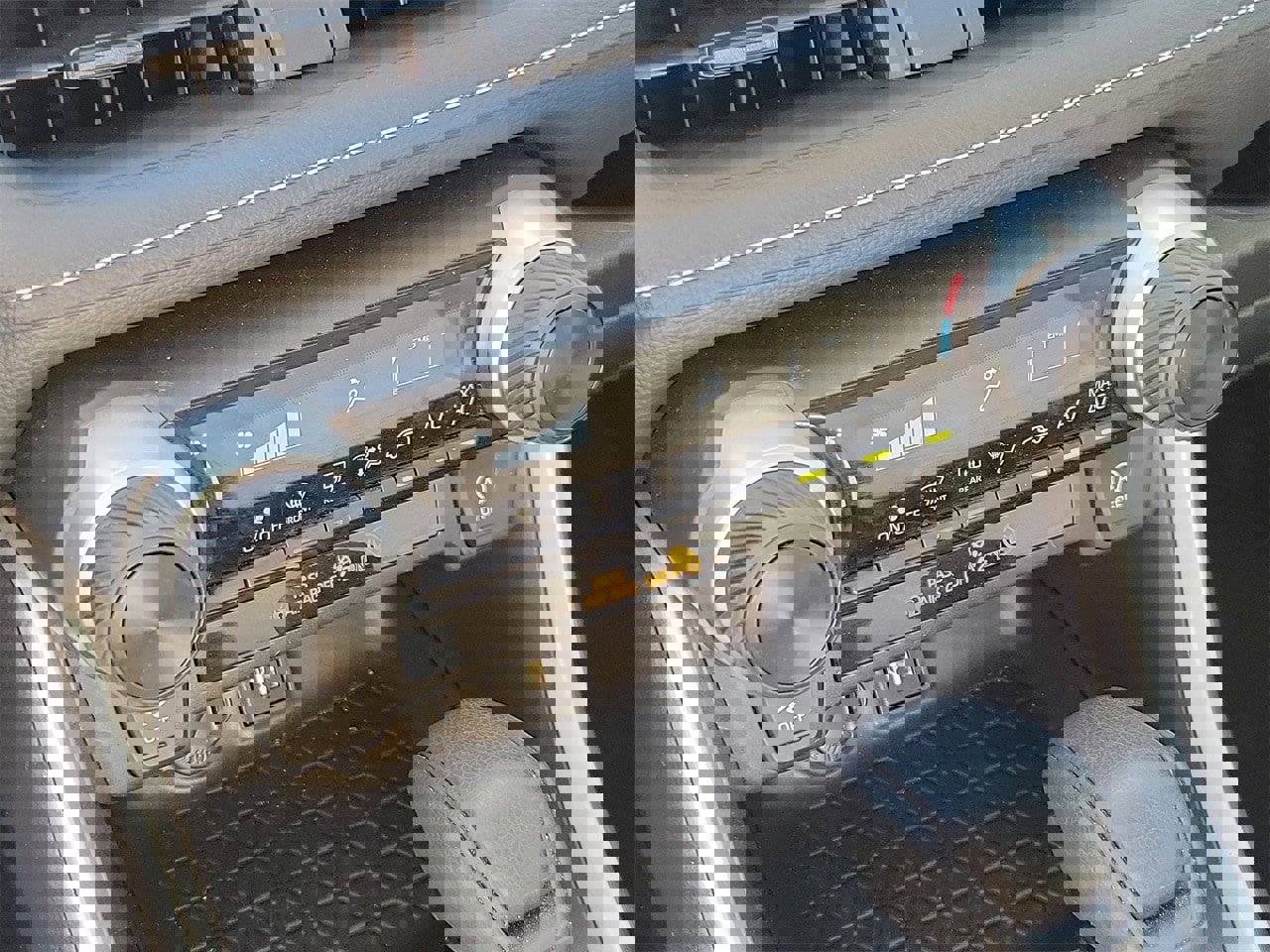 Used 2025 Toyota RAV4 LE image 26