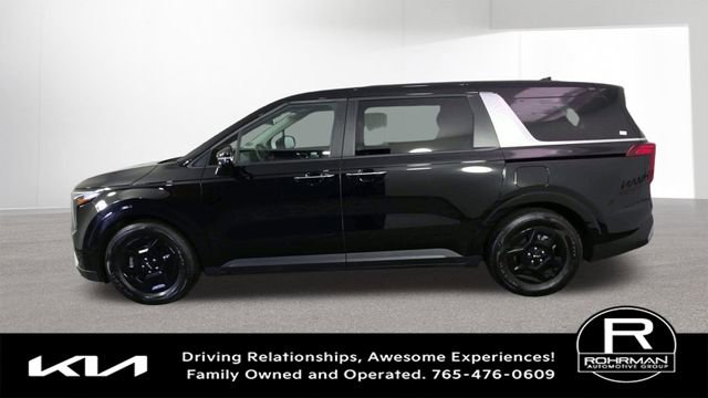 Used 2025 Kia Carnival FWD image 5