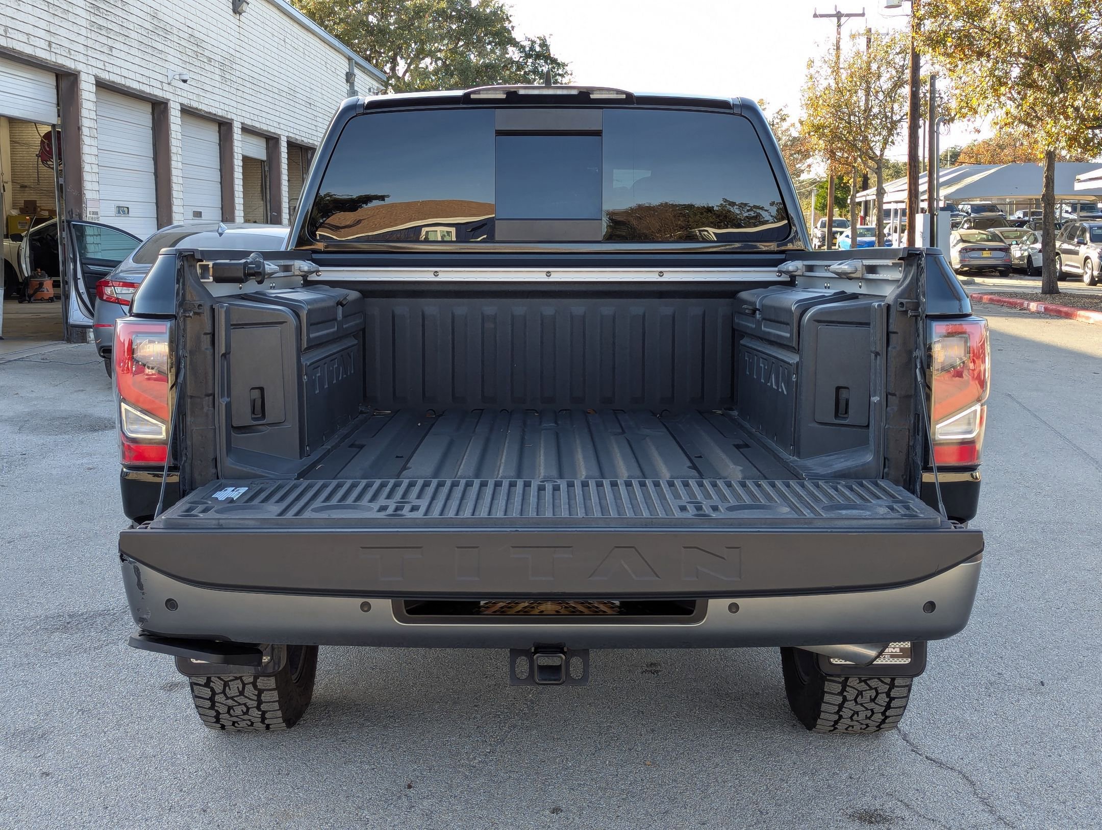 Used 2023 Nissan Titan Platinum Reserve w/ Moonroof Package image 24