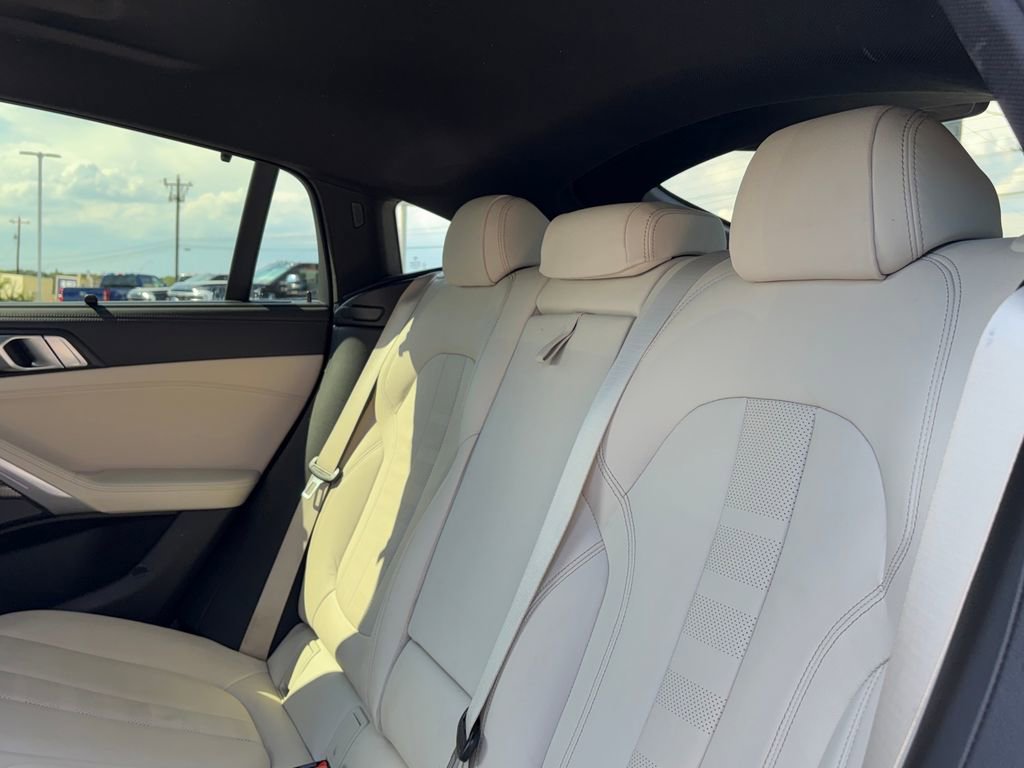 Used 2021 BMW X6 sDrive40i w/ Executive Package RWD image 27