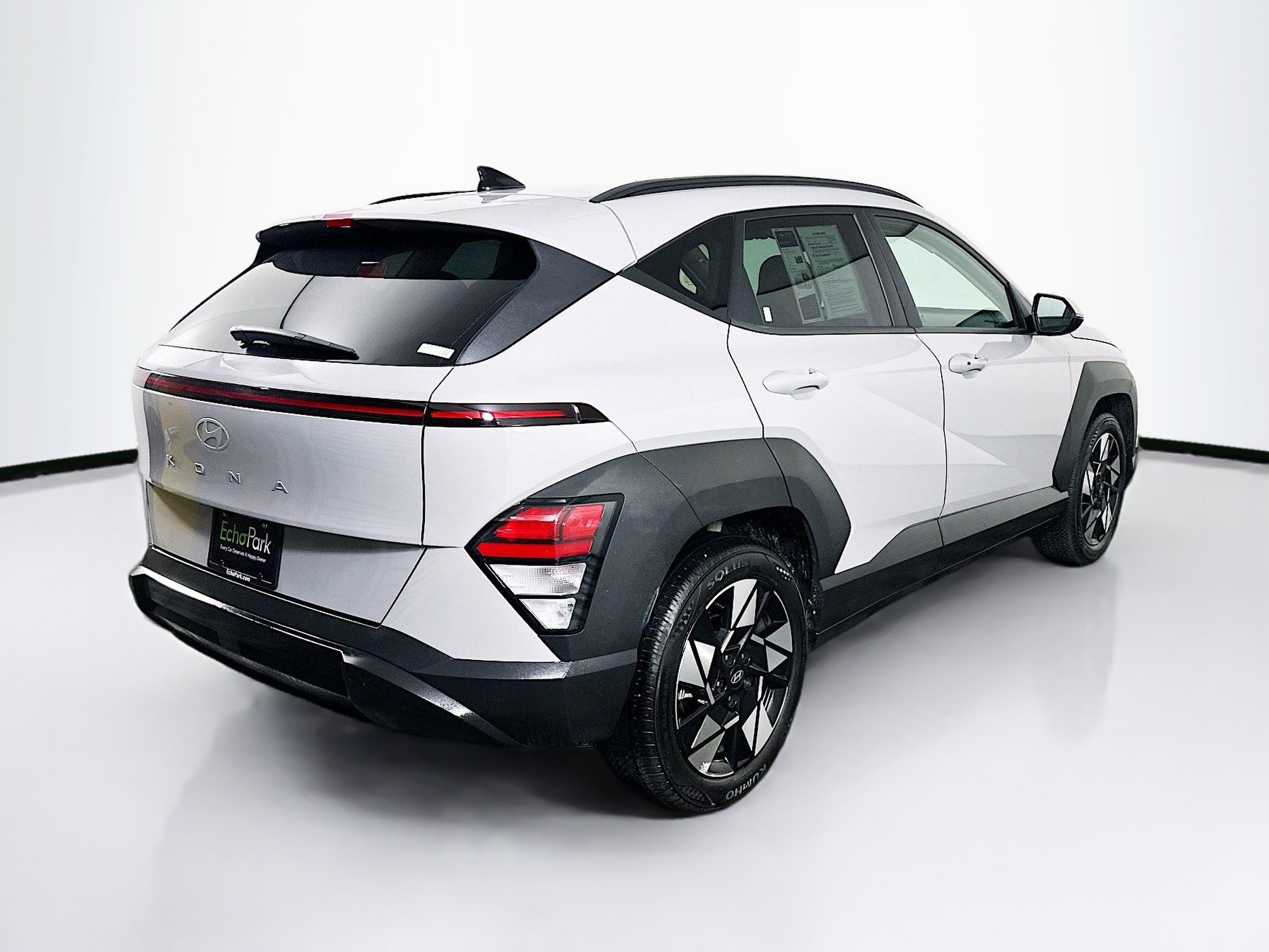Used 2025 Hyundai Kona SEL image 9