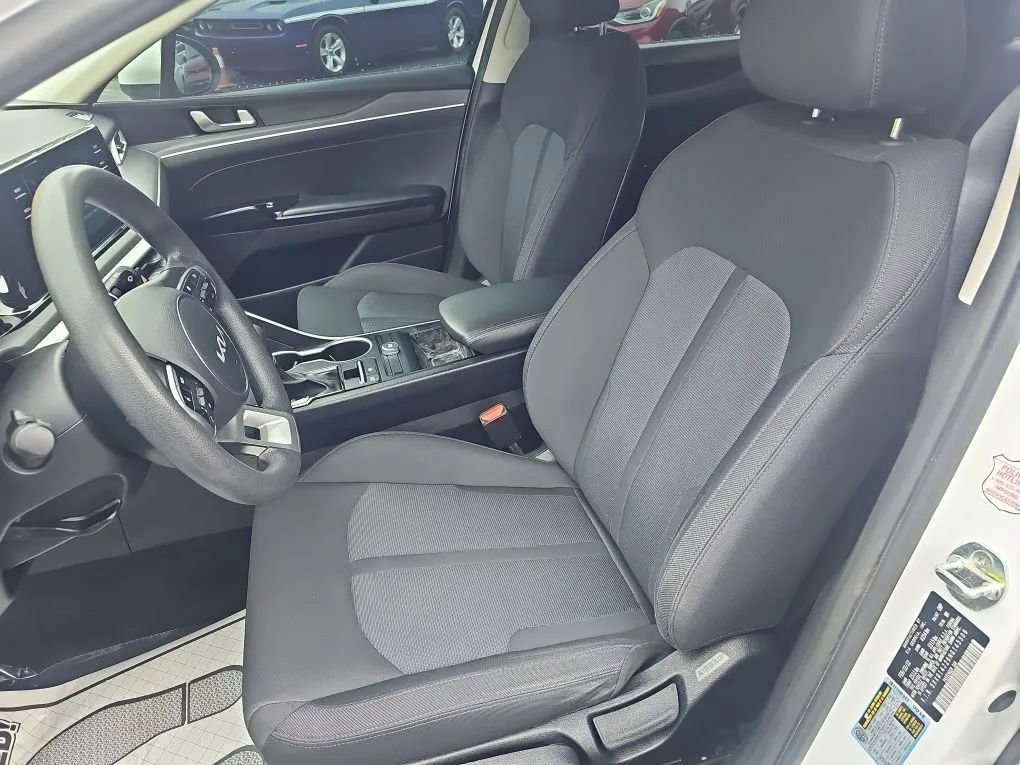 Used 2022 Kia K5 LXS image 11