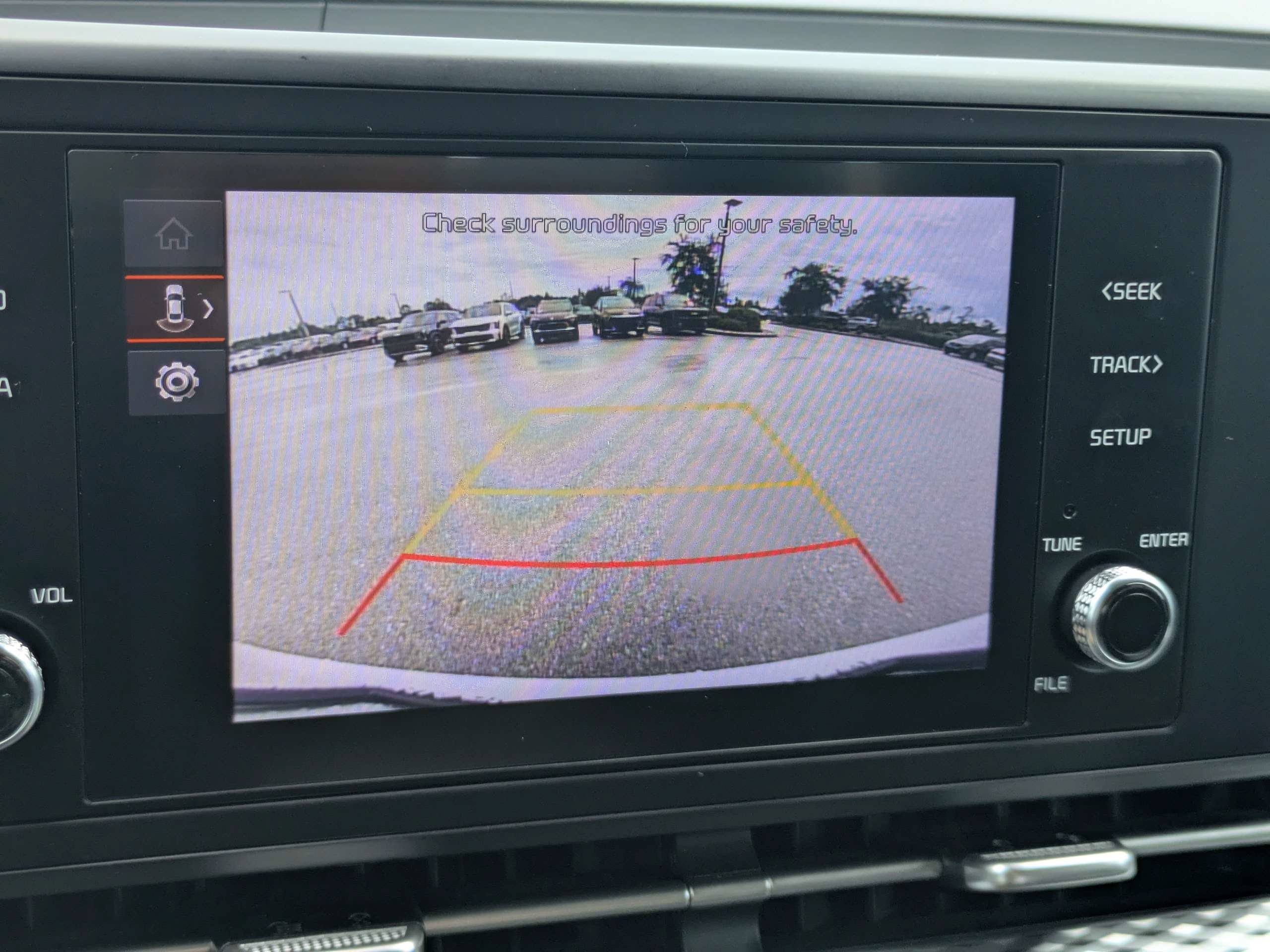 Certified 2024 Kia Carnival LX FWD image 29