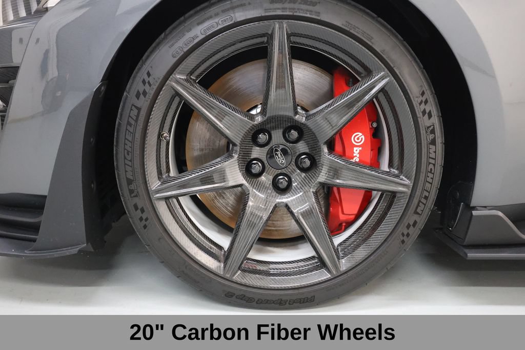 Used 2022 Ford Mustang Shelby GT500 w/ Carbon Fiber Track Pack RWD image 42