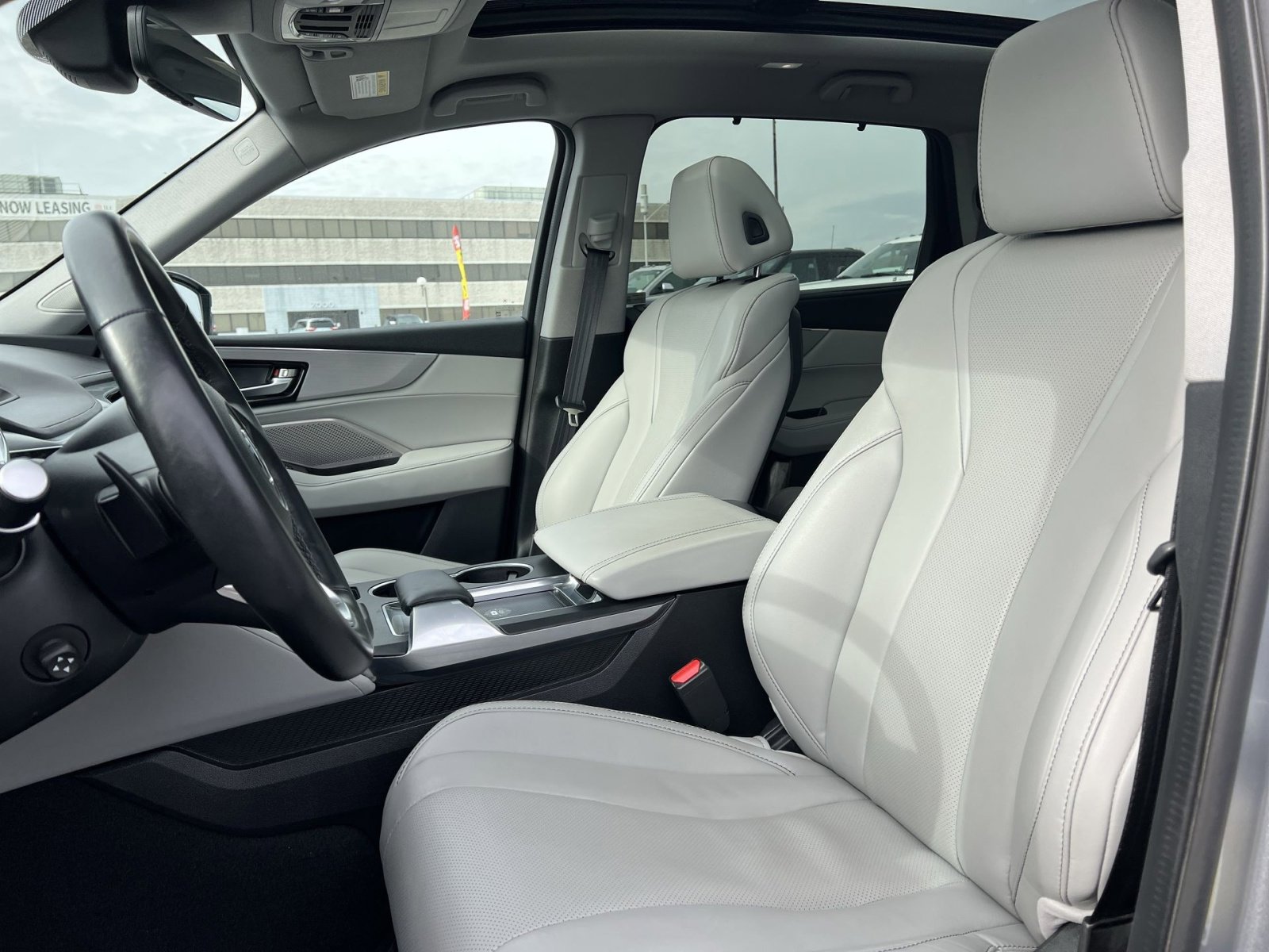 Used 2023 Acura MDX SH-AWD w/ Technology Package image 13