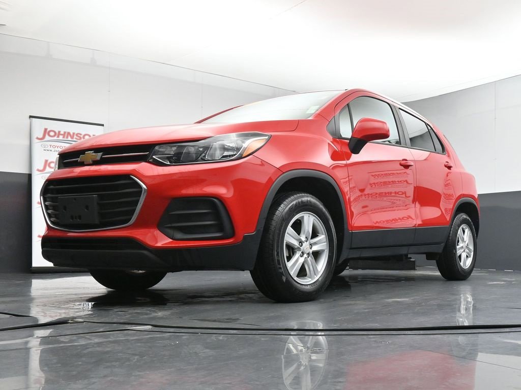 Used 2020 Chevrolet Trax LS w/ Tint and Cruise Package image 39