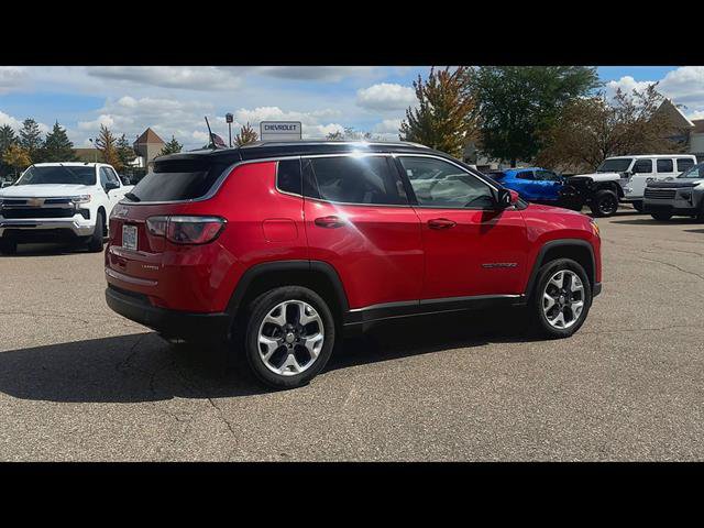 Used 2018 Jeep Compass Limited w/ Navigation Group AWD/4WD image 31