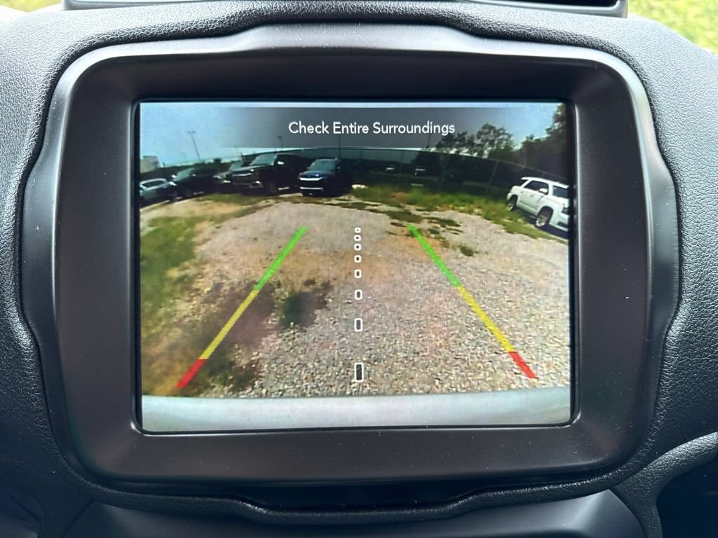 Used 2021 Jeep Renegade Limited w/ Trailer Tow Group AWD/4WD image 8