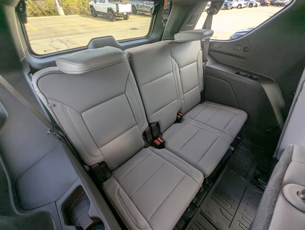 New 2026 GMC Yukon Elevation image 17