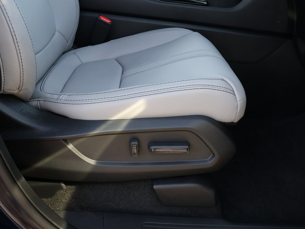 New 2025 Honda Pilot Touring image 7