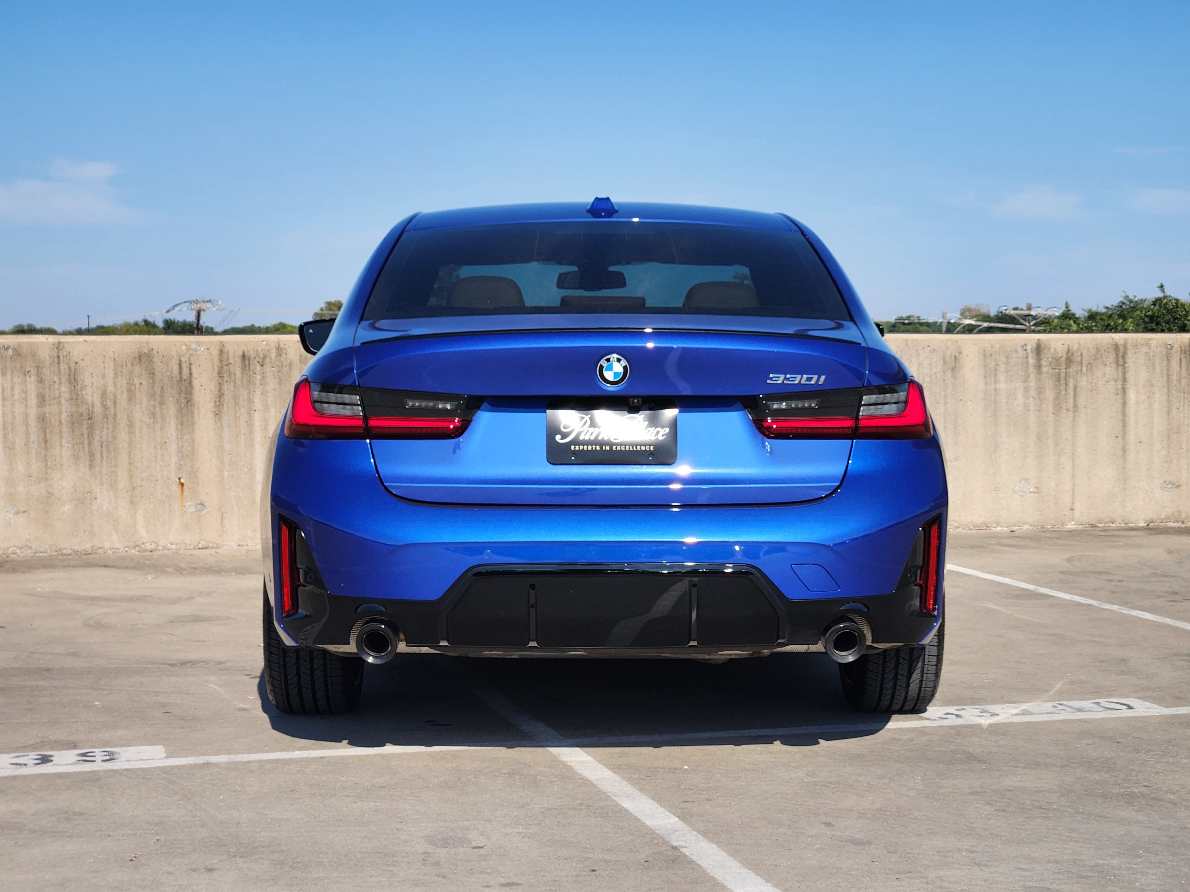 Used 2026 BMW 330i Sedan w/ M Sport Package RWD image 7
