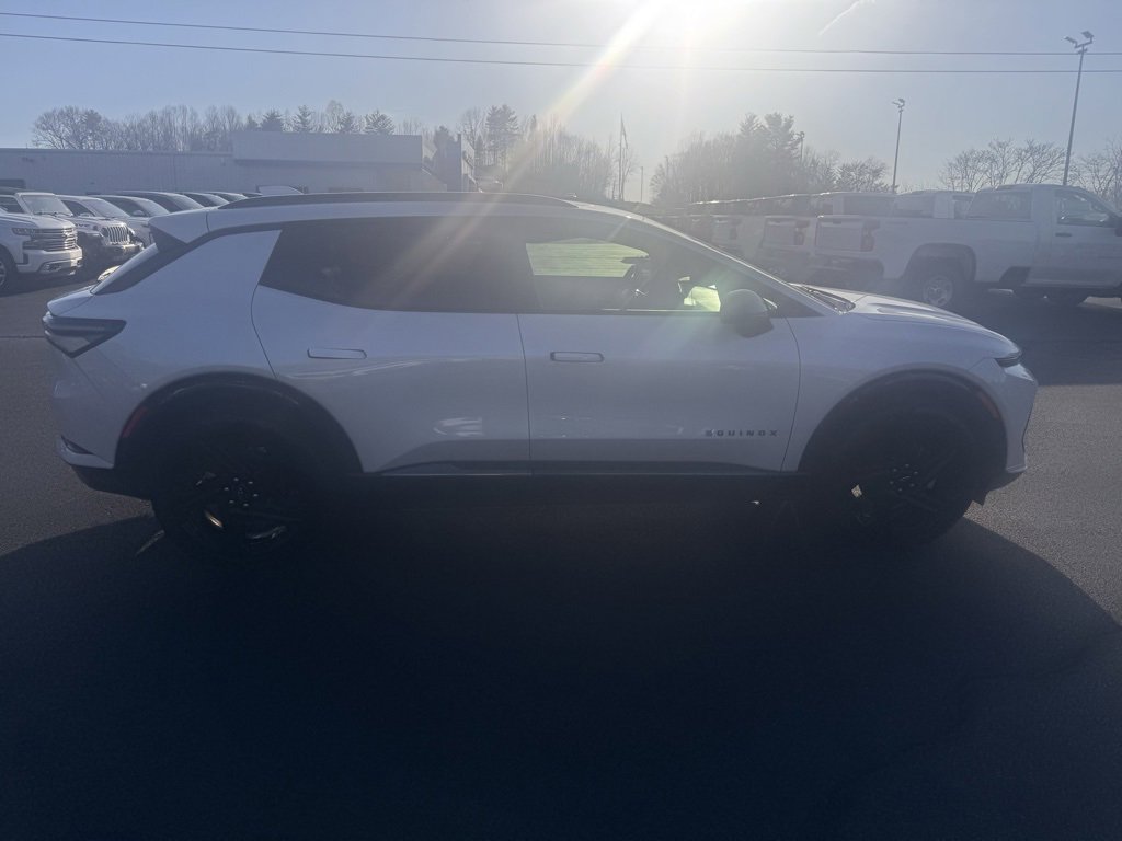 Used 2024 Chevrolet Equinox EV RS w/ Active Safety Package 3 image 11