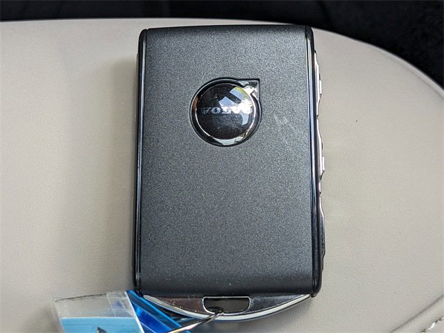 New 2025 Volvo XC90 B6 Plus w/ Protection Package Premier image 32