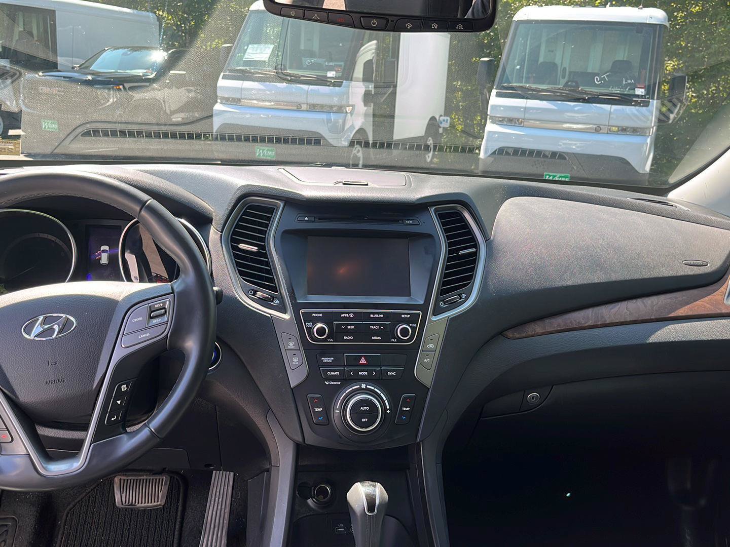 Used 2018 Hyundai Santa Fe Sport 2.0T AWD/4WD image 23