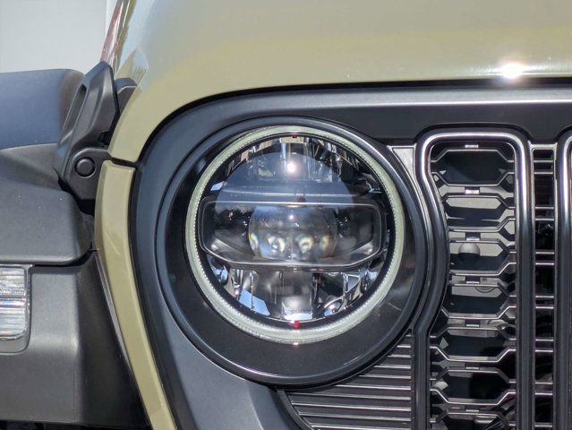 New 2026 Jeep Wrangler Unlimited Rubicon AWD/4WD image 9