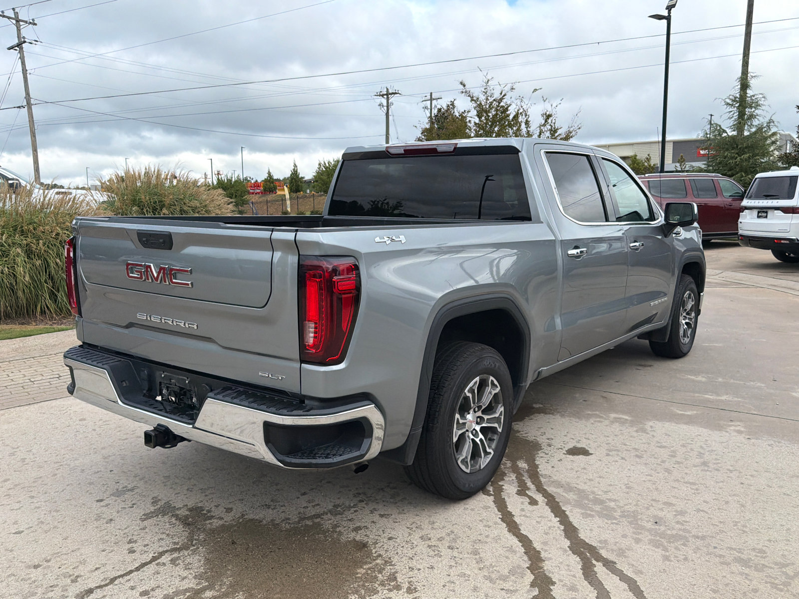 Used 2025 GMC Sierra 1500 SLT AWD/4WD image 8
