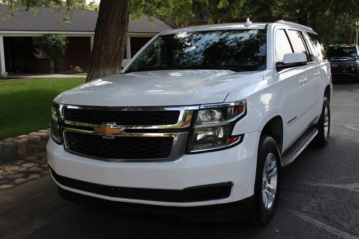 Used 2020 Chevrolet Suburban LT RWD image 44
