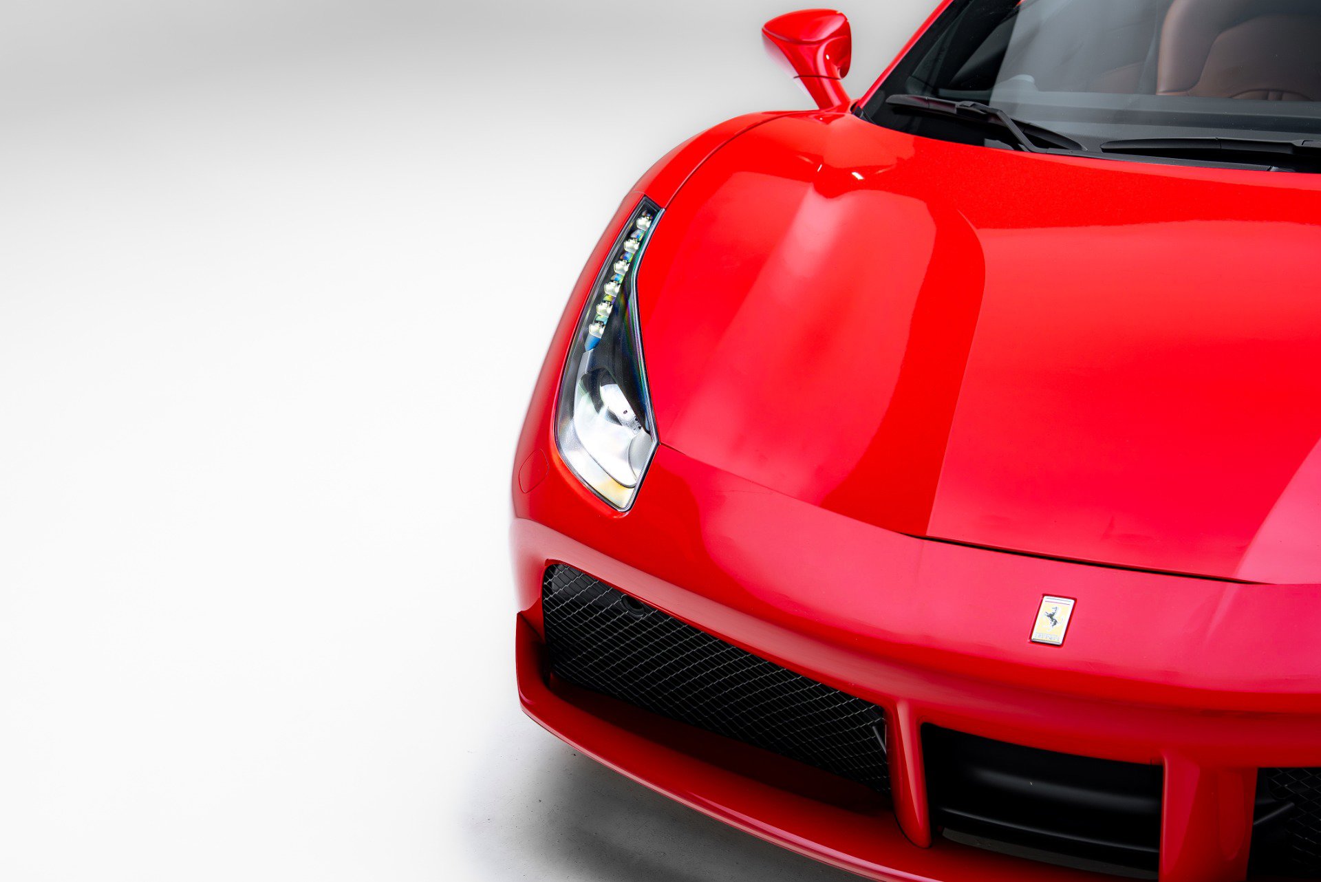 Used 2018 Ferrari 488 GTB image 11