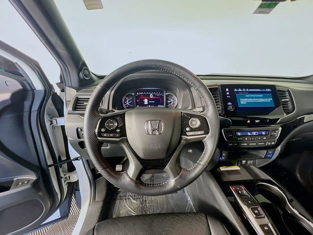 Used 2023 Honda Passport Elite image 13