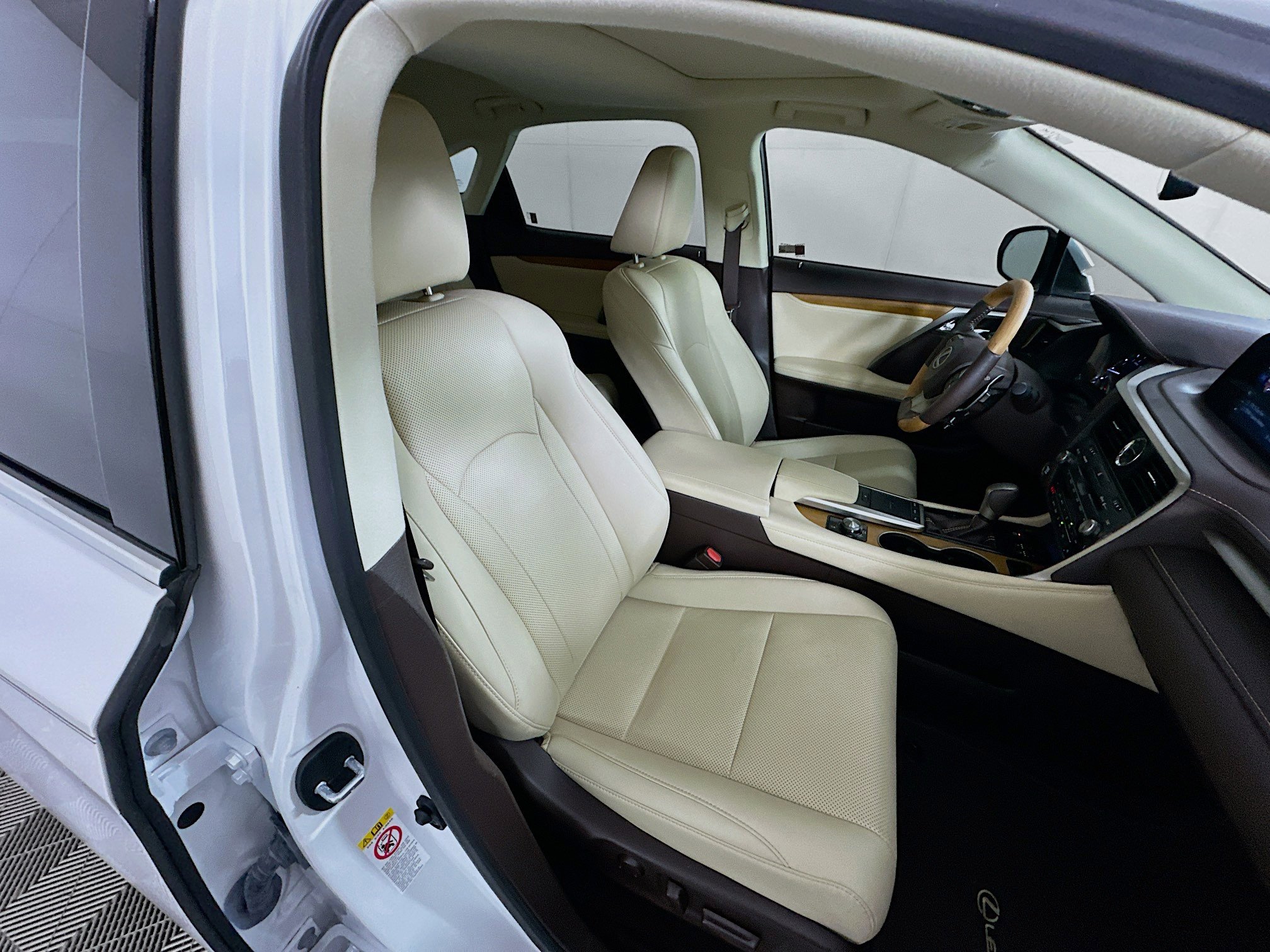 Used 2020 Lexus RX 350 2WD w/ Premium Package image 32