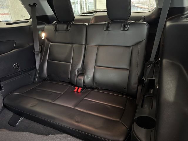 Used 2023 Ford Explorer XLT w/ Equipment Group 202A image 16