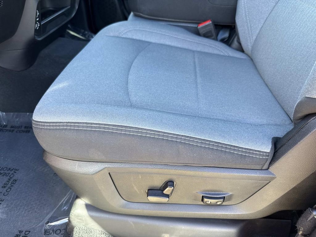 Used 2024 RAM 2500 Big Horn image 26