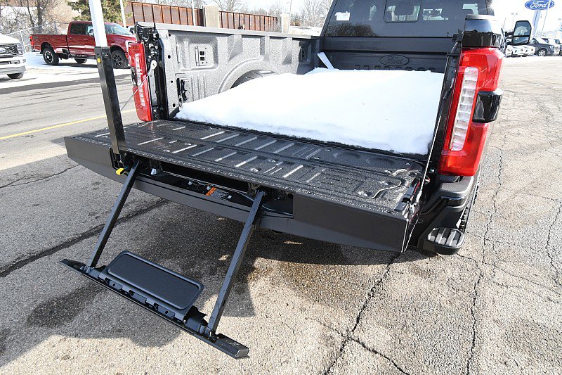 New 2026 Ford F350 Lariat w/ Black Appearance Package image 22
