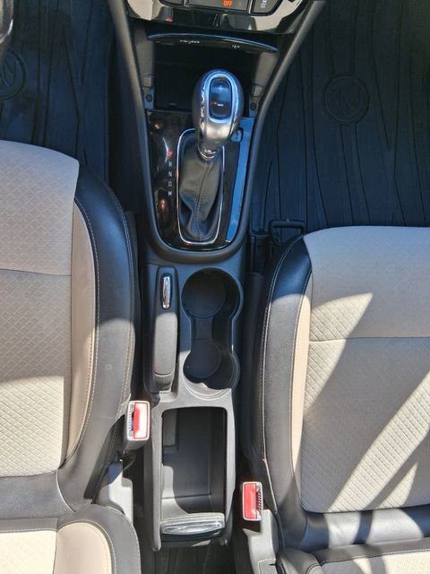 Used 2019 Buick Encore Sport Touring AWD/4WD image 14