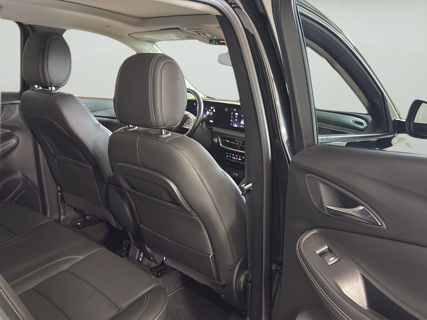 Certified 2024 Buick Encore GX Avenir AWD/4WD image 16